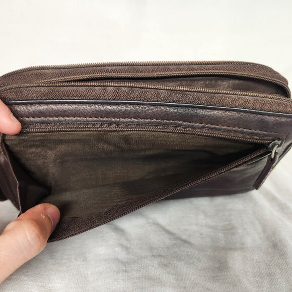 Wilsons Leather Pelle Studio Brown Zip Around Wallet  Vintage - Picture 7 of 10